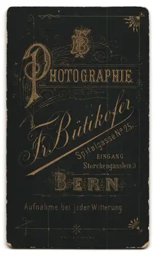 Fotografie Fr. Bütikofer, Bern, Spitalgasse 25, Stattlicher Herr im Anzug mit Victor-Emanuel Bart