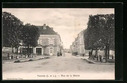 AK Yzeures, Rue de la Mairie