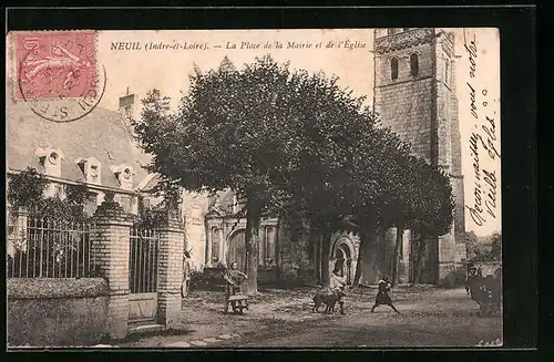 AK Neuil, La Place de la Mairie et de l`Eglise