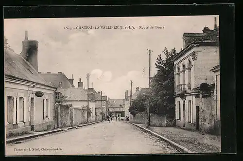 AK Chateau-la-Vallière, Route de Tours