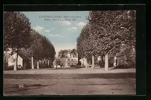 AK L`Ile-Bouchard, Place Bouchard