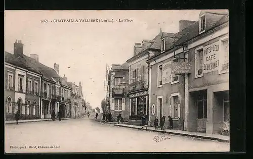 AK Chateau-la-Vallière, La Place