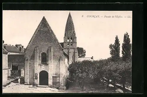 AK Courcay, Facade de L`Eglise