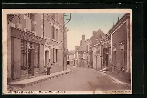 AK Montlouis, Rue du Maréchal Foch
