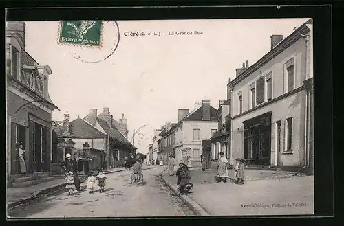 AK Cléré, La Grande Rue