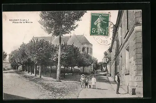 AK Reugny, Place de la Mairie