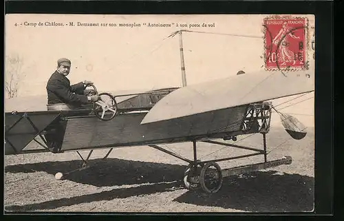 AK Camp de Châlons, M. Demanest sur son monoplan Antoinette à son poste de vol, Flugzeug