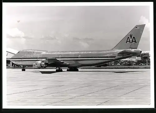 Fotografie Flugzeug - Passagierflugzeug Boeing 747 Jumbojet der American Airlines