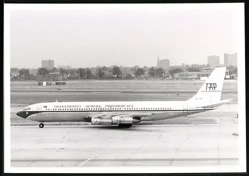 Fotografie Flugzeug - Passagierflugzeug Boeing 707 der TAP Transportes Aereos Portugeses