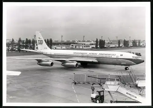 Fotografie Flugzeug - Passagierflugzeug Boeing 707 der TAP Transportes Aereos Portugueses