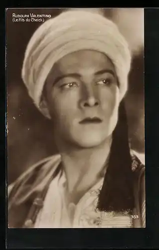 AK Schauspieler Rudolph Valentino in einer Filmszene