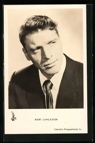 AK Schauspieler Burt Lancaster mit interessiertem Blick