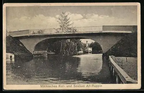 AK Alt-Ruppin, Flusspartie mit Dampfer und Brücke