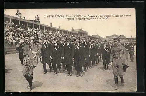 AK Fête Fédérale des Sokols - Arrivée des Gymnastes francais sur le stade Nástup francouských gymnastu na sletiste