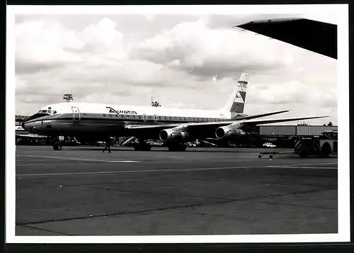Fotografie Flugzeug - Passagierflugzeug Douglas DC-8 der Awaco Luftfahrtgesellschaft