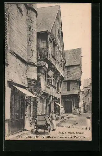 AK Chinon, Vieilles maisons, Rue Voltaire