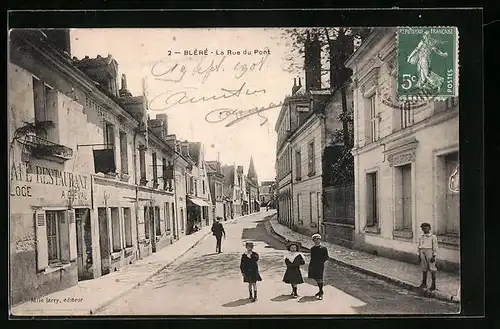 AK Bléré, La Rue du Pont