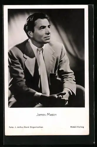 AK Schauspieler James Mason im schicken Anzug mit langer Krawatte