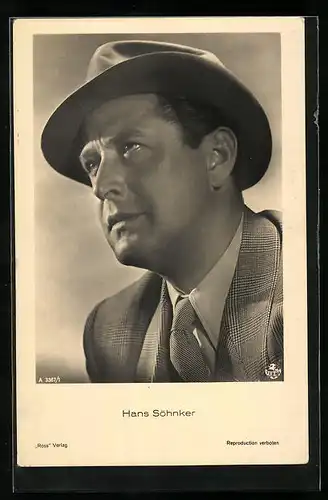 AK Schauspieler Hans Söhnker mit Hut und Krawatte