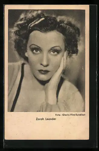 AK Schauspielerin Zarah Leander mit extravaganter Frisur
