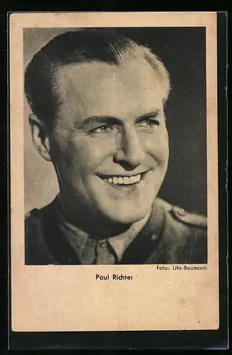 AK Schauspieler Paul Richter mit breitem Lächeln