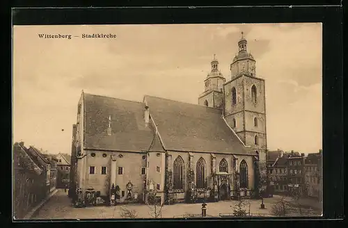 AK Wittenberg, Stadtkirche mit Vorplatz
