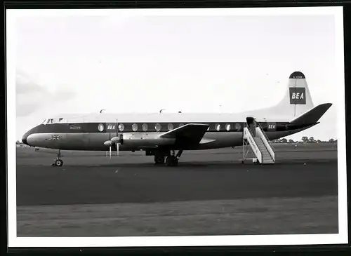 Fotografie Flugzeug Vickers Viscount, Passagierflugzeug der BEA, Kennung G-ADHM