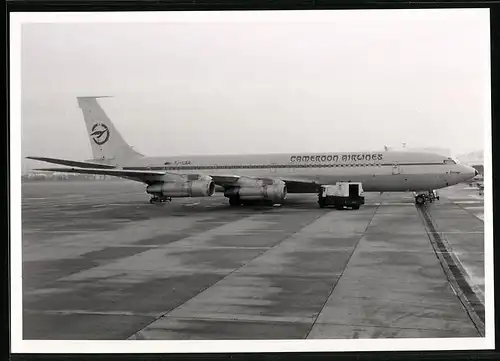 Fotografie Flugzeug Boeing 707, Passagierflugzeug der Cameroon Airlines, Kennung TJ-CAA
