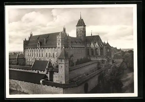 AK Marienburg / Malbork, Südostansicht der Marienburg