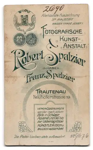 Fotografie Robert Spatzier, Trautenau, Neuhoferstr. 19, Modisch gekleideter Herr mit Moustache