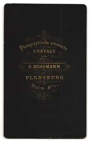 Fotografie H. Schumann, Flensburg, Holm 1, Bürgerliche Dame mit jungem Mädchen