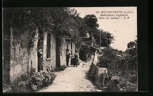 AK Rochecorbon, Habitations troglodytes dans les coteaux