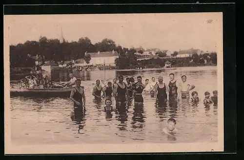 AK Château-la-Vallière, Le Lac