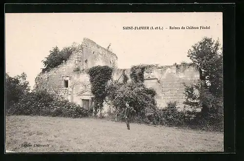 AK Saint-Flovier, Ruines du Château Feodal