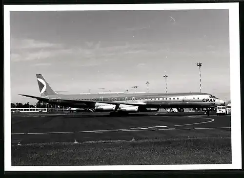 Fotografie Flugzeug Douglas DC-8, Passagierflugzeug der CPAir, Kennung CF-CPO