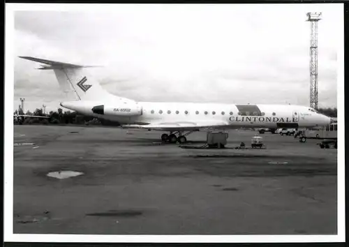 Fotografie Flugzeug Tupolew TU-134, Passagierflugzeug der Clintondale, Kennung RA-65132