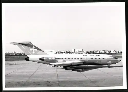 Fotografie Flugzeug Boeing 727, Passagierflugzeug der Cruzeiro, Kennung PP-CJG