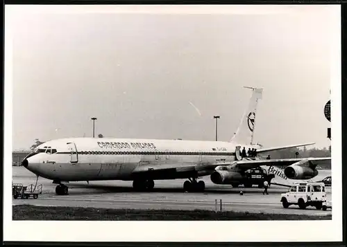 Fotografie Flugzeug Boeing 707, Passagierflugzeug der Cameroon Airlines, Kennung TJ-CAA