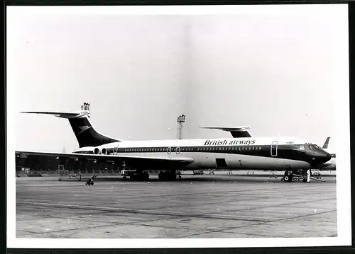 Fotografie Flugzeug Vickers VC10, Passagierflugzeug der British Airways, Kennung G-ASGH