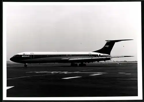 Fotografie Flugzeug Vickers VC10, Passagierflugzeug British Airways, Kennung G-ASGO