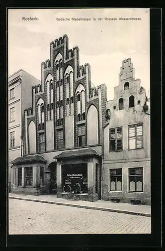 AK Rostock, Gotische Giebelhäuser in der Grossen Wasserstrasse