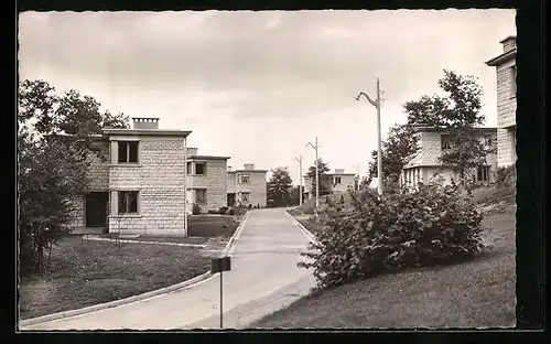 AK Verneuil, Strasse im Wohnviertel