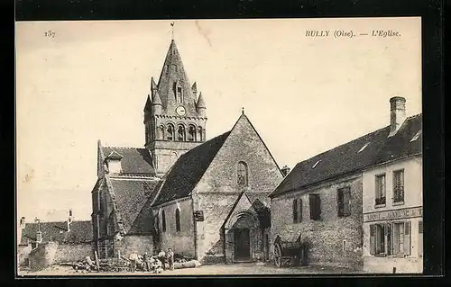 AK Rully, Pasanten vor der Kirche