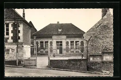 AK Lachelle, Mairie - Ecole, Facade