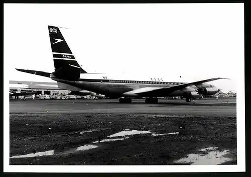 Fotografie Flugzeug Boeing 707, Passagierflugzeug BOAC, Kennung G-APFK