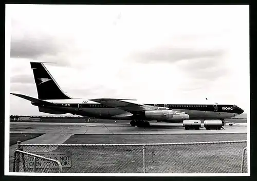 Fotografie Flugzeug Boeing 707, Passagierflugzeug BOAC, Kennung G-APFI