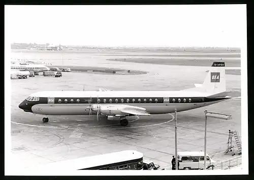 Fotografie Flugzeug Vickers Vanguard, Passagierflugzeug BEA, Kennung G-APEH