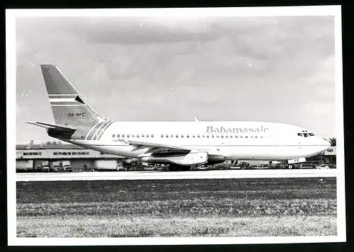 Fotografie Flugzeug Boeing 737, Passagierflugzeug Bahamasair, Kennung C6-BFC