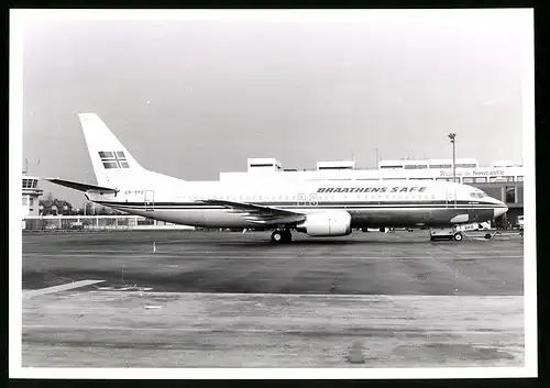 Fotografie Flughafen Newcastle, Flugzeug Boeing 757, Passagierflugzeug Braathens Safe, Kennung LN-BRB