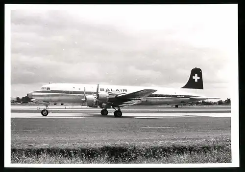 Fotografie Flugzeug Douglas DC-6, Passagierflugzeug Balair, Kennung HB-IBR